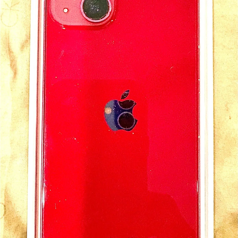 Apple iPhone 15 plus in Vibrant Red